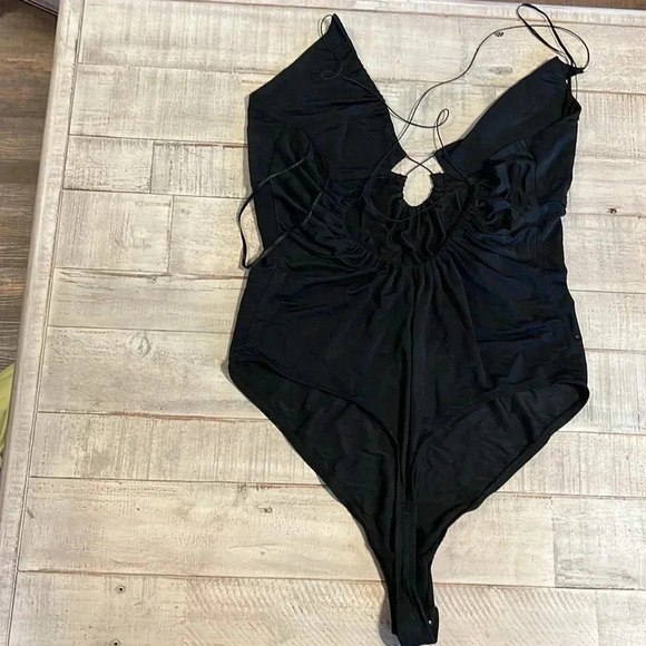 Intimately Free People Womens  Body Suit Large Thong Black Sleeveless tie back‎ - Picture 2 of 9